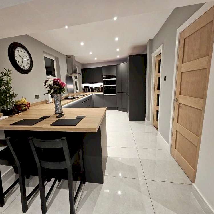 Midas Pearl Grey Large Gloss Tiles - Kitchen setting