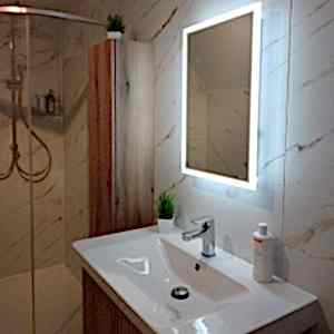Marmo White and Gold Marble Tiles - Customer Bathroom