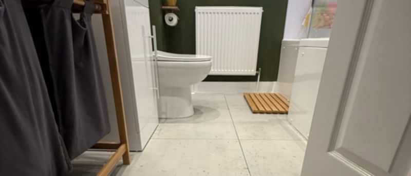 Luis White - Bathroom Makeover - 1400